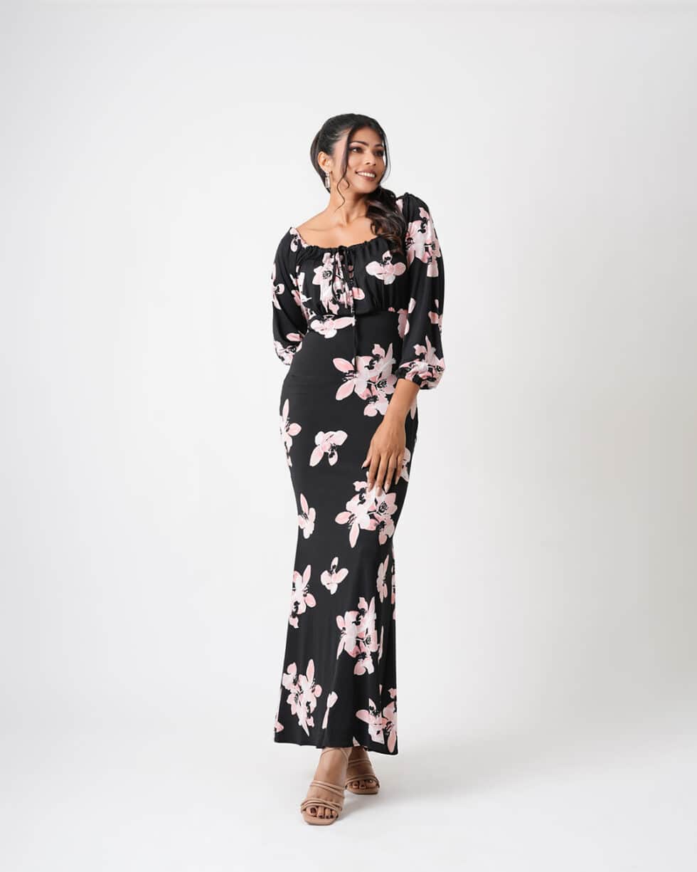 Black Floral Bloom Luxe